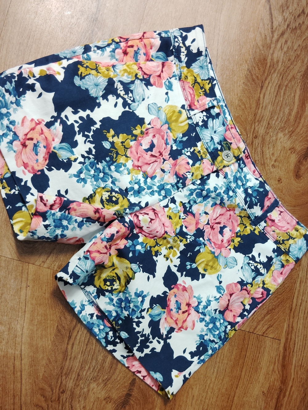 Isaac Mizrahi Floral Shorts - Pink, Navy & Yellow